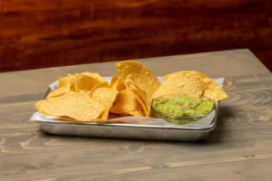 Chips with guacamole 4